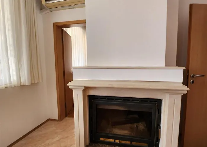 лукс лазур с безплатен паркинг Апартамент Поморие